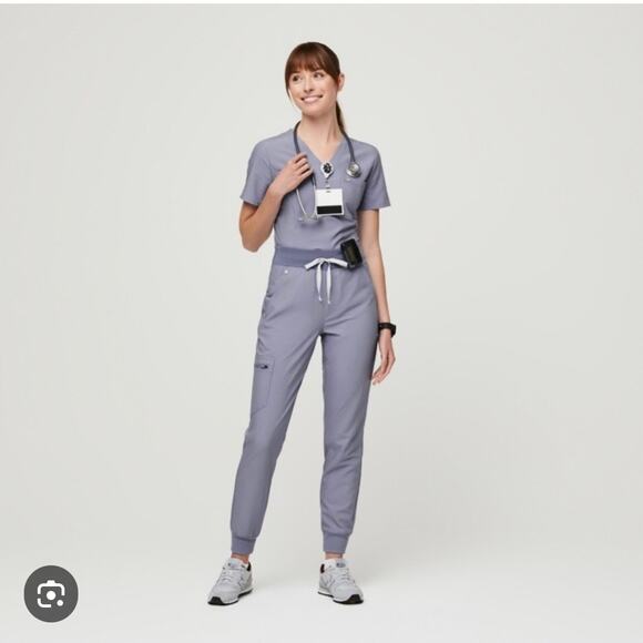 FIGS Zamora Joggers Technical Collection Scrub Pants - Picture 2 of 7